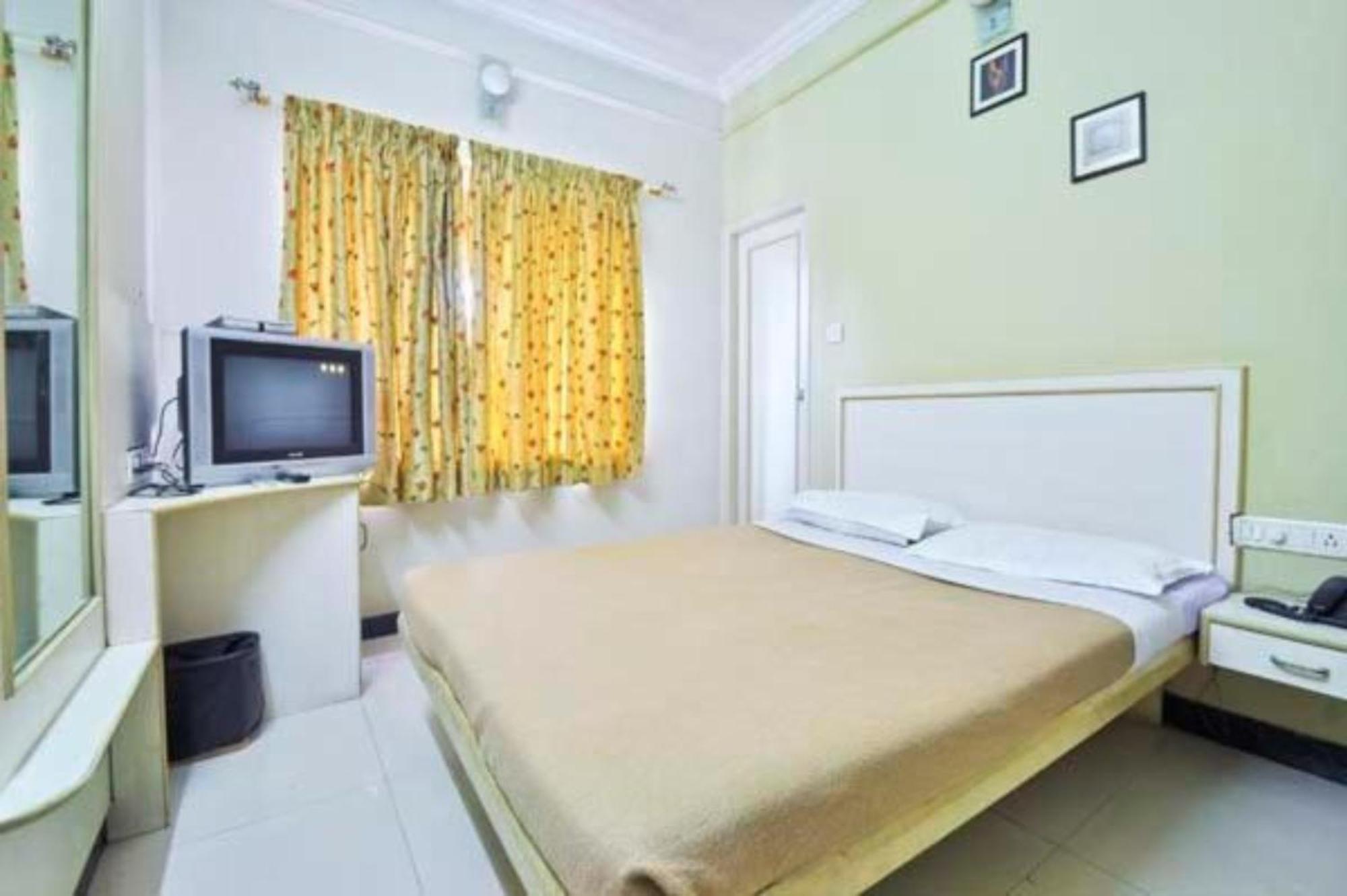 The Corporate Comforts Bangalore Eksteriør bilde